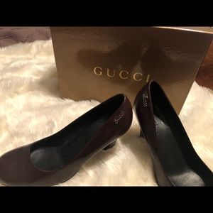 Gucci pumps